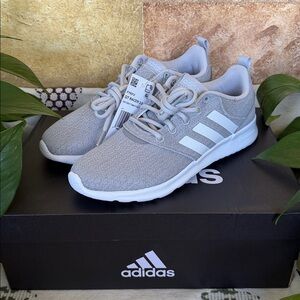 NEW Adidas Women’s QT Racer 2.0 Grey/White Lace-Up Running Shoes, Size 6.5